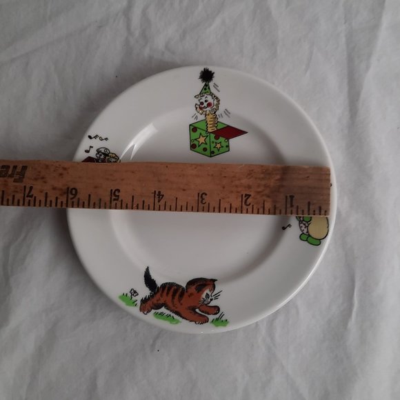 RARE FIND 4-piece set Mayer China - Toyland Pattern - 2 plates, bowl, cup - Picture 12 of 16